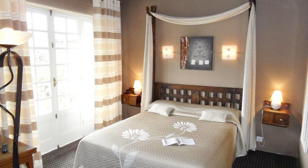 Logis La Thomasse Hotell Aurillac Eksteriør bilde
